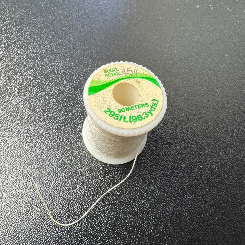 Vintage Sewing Thread Spool 90 Meters 98.3 Yards Grey‎ Off-White Retro Notions